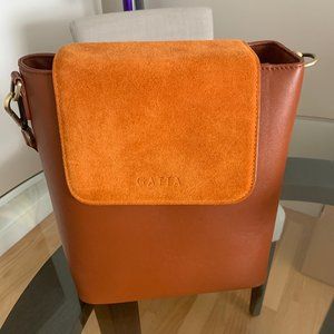 Gatta Christie Tan Backpack - Convertible Bag